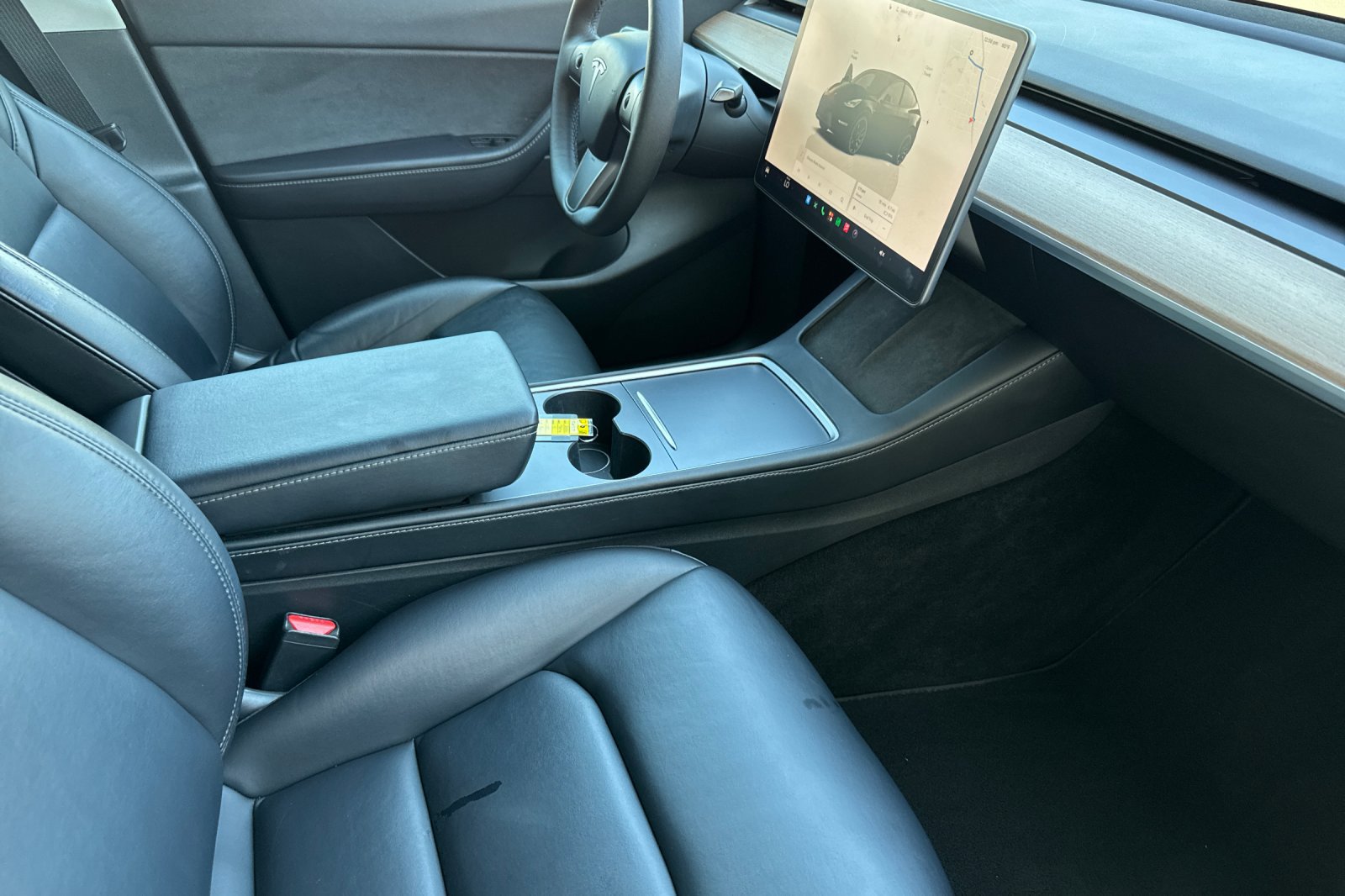 Used 2022 Tesla Model Y Performance AWD/4WD image 17