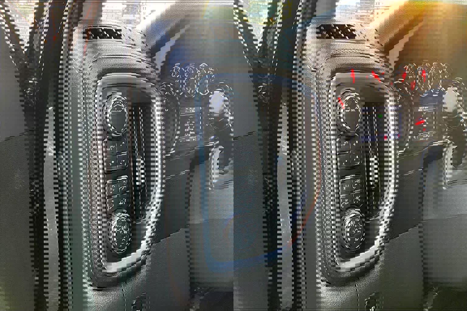 Used 2021 Chevrolet Silverado 1500 LT Trail Boss w/ Convenience Package II image 32