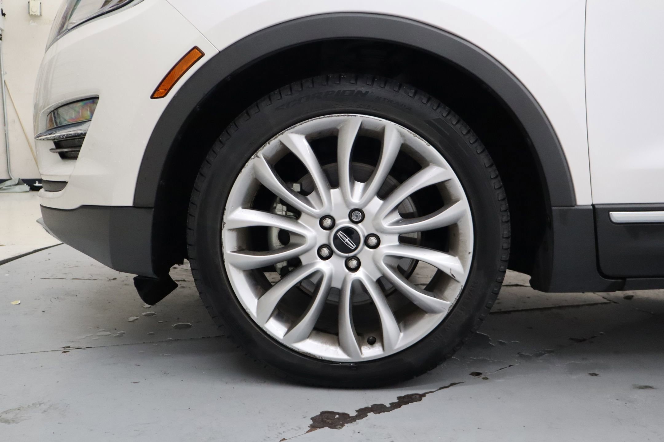 Used 2017 Lincoln MKC Reserve FWD image 12