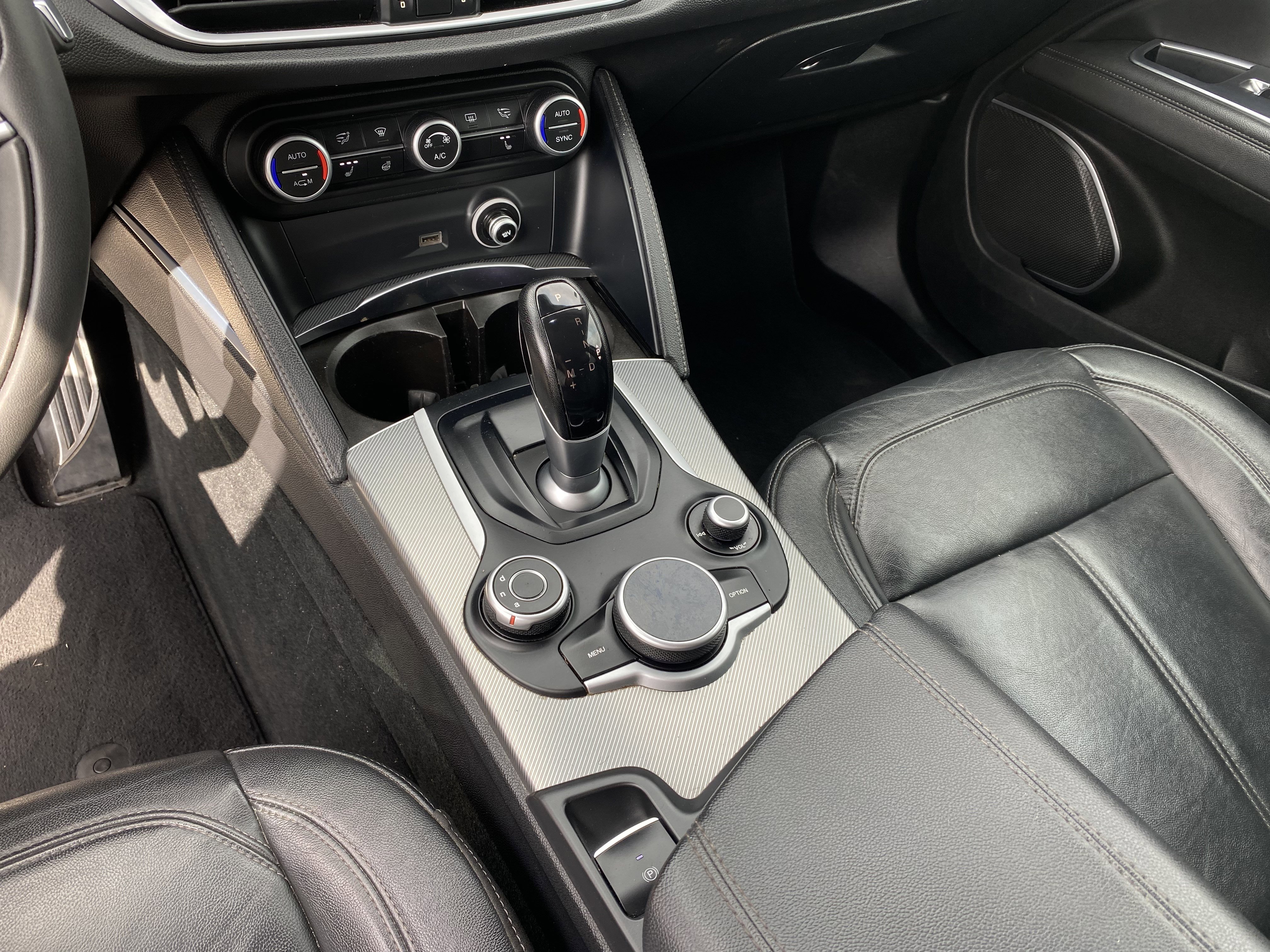 Used 2018 Alfa Romeo Stelvio Sport w/ Quick Order Package 22J Sport image 11