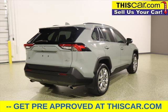 Used 2023 Toyota RAV4 XLE Premium image 7