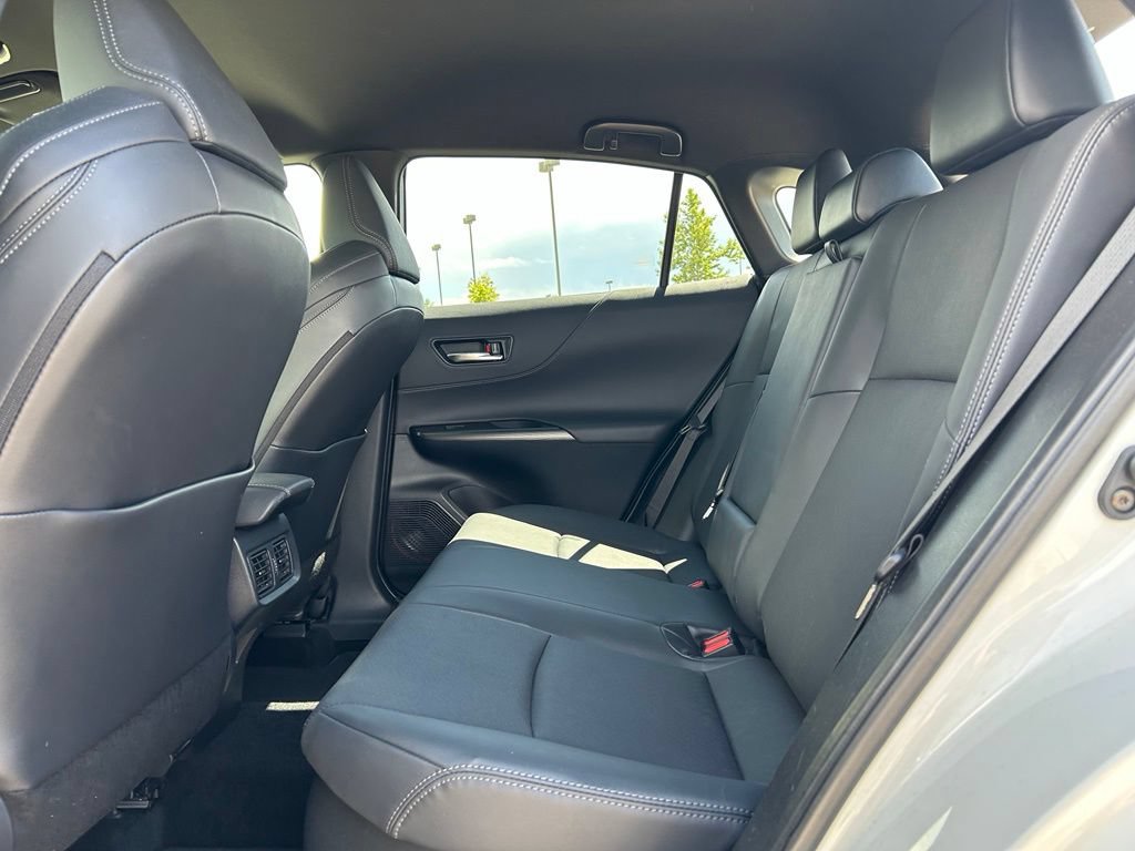Used 2021 Toyota Venza XLE w/ Softex Package AWD/4WD image 27