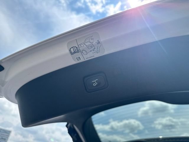 Used 2018 Ford Edge SEL w/ Equipment Group 201A FWD image 47