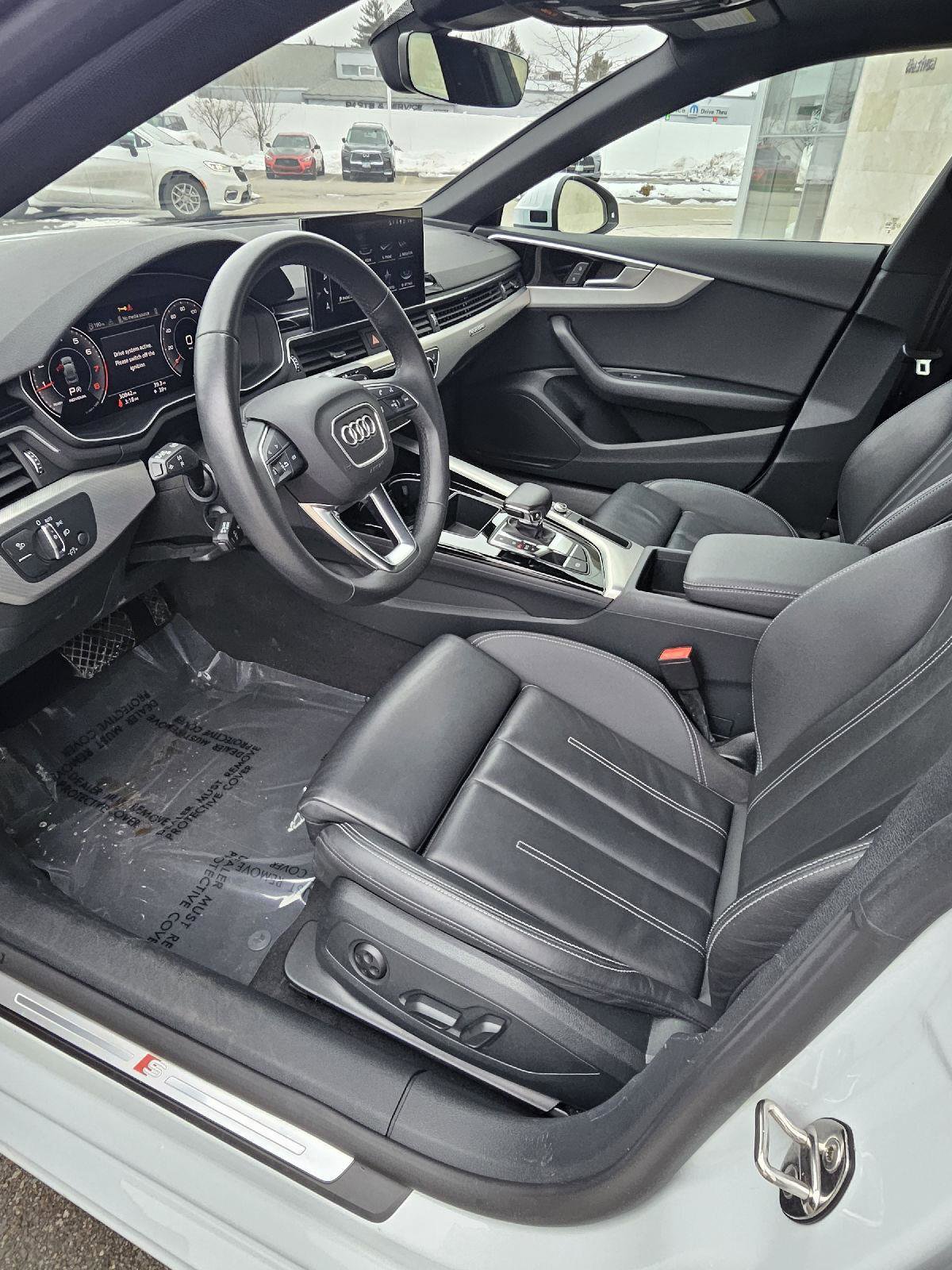 Used 2025 Audi A5 2.0T Premium Plus image 3