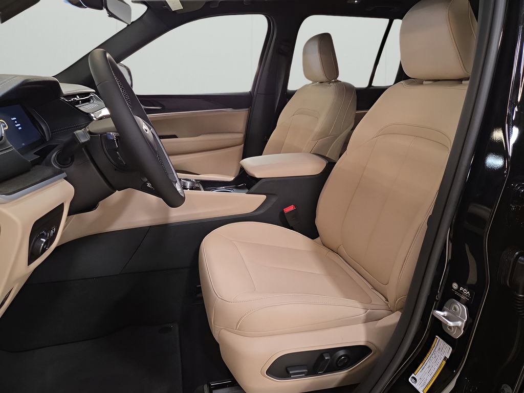 New 2026 Jeep Grand Cherokee Limited image 9