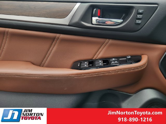 Used 2018 Subaru Outback 3.6R Touring AWD/4WD image 24