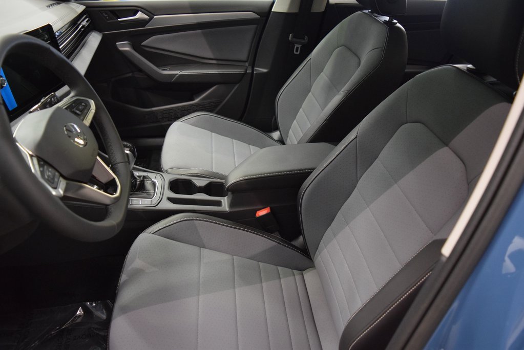 New 2026 Volkswagen Jetta SE image 4
