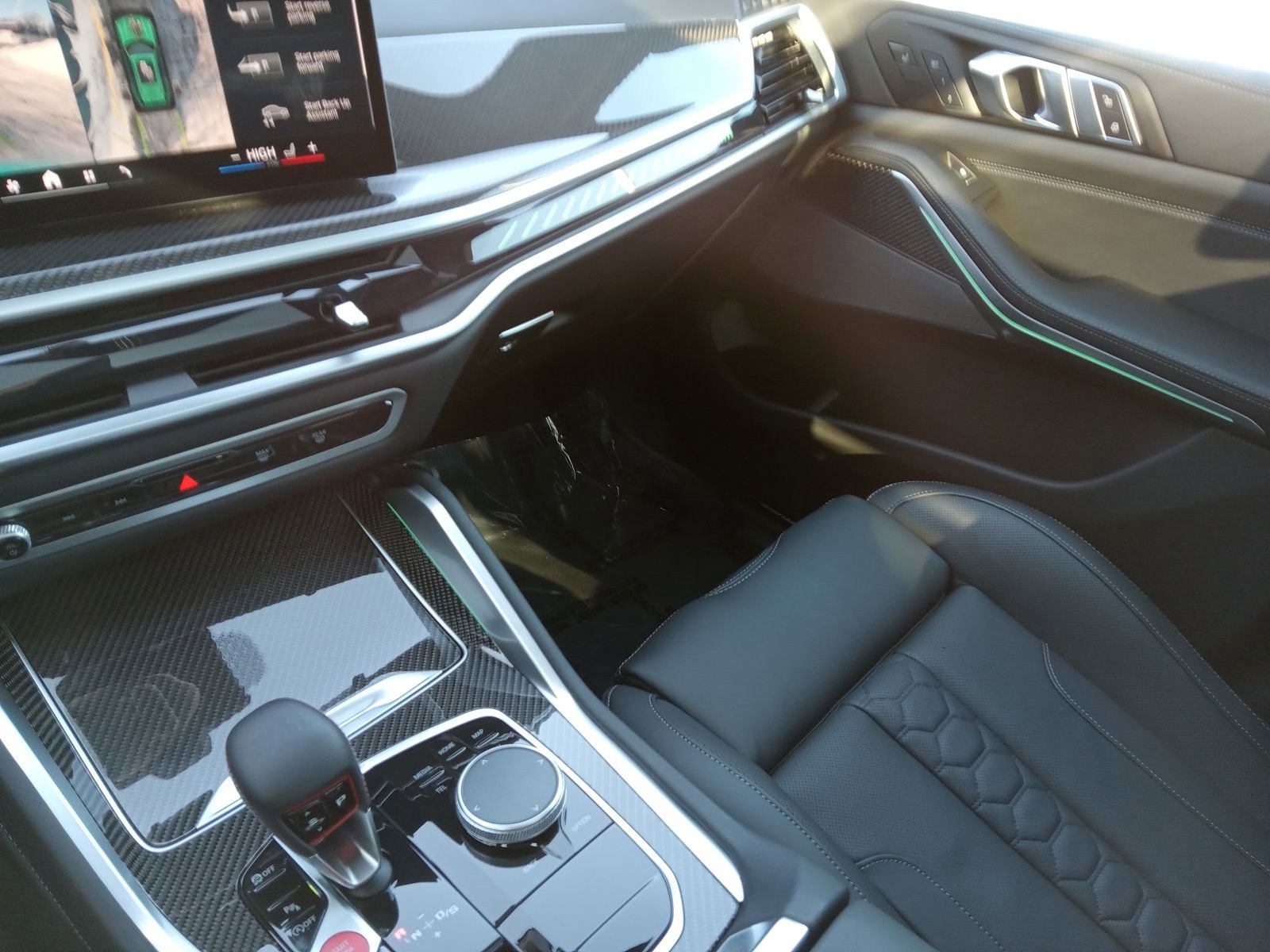 Used 2026 BMW X5 M Competition w/ Executive Package image 21