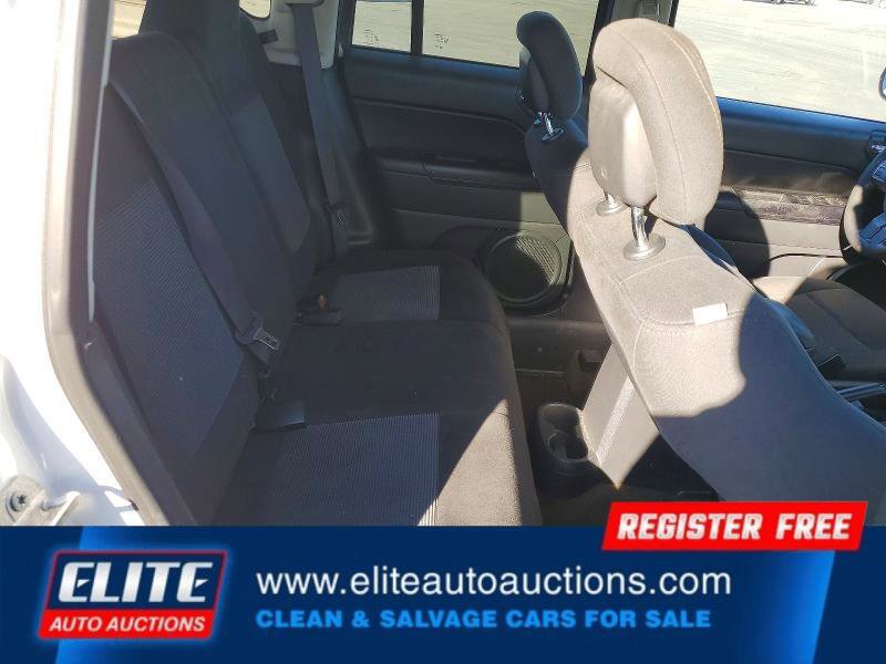 Used 2016 Jeep Compass Sport w/ Power Value Group FWD image 22