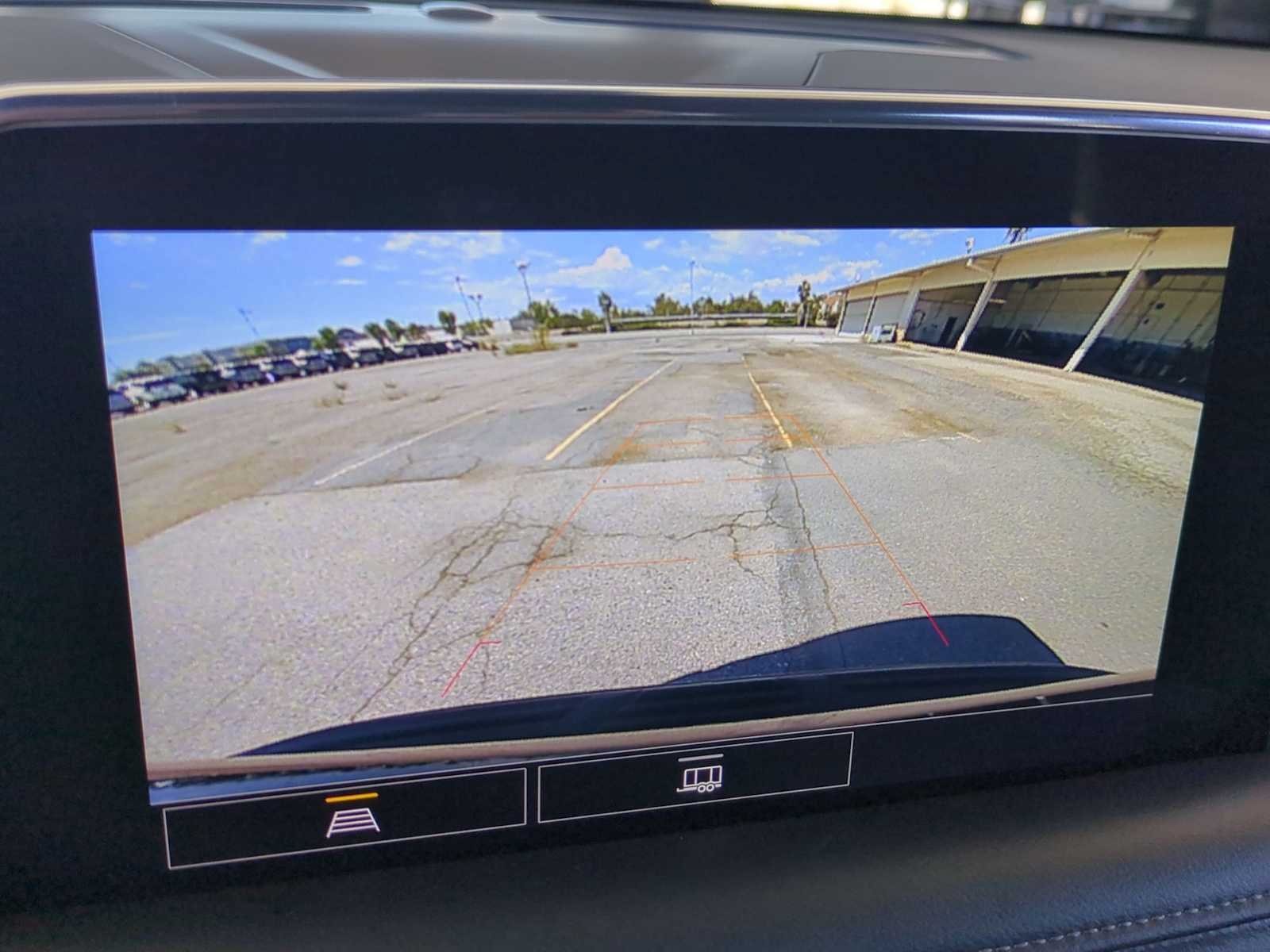 Used 2021 Chevrolet Suburban Z71 AWD/4WD image 19