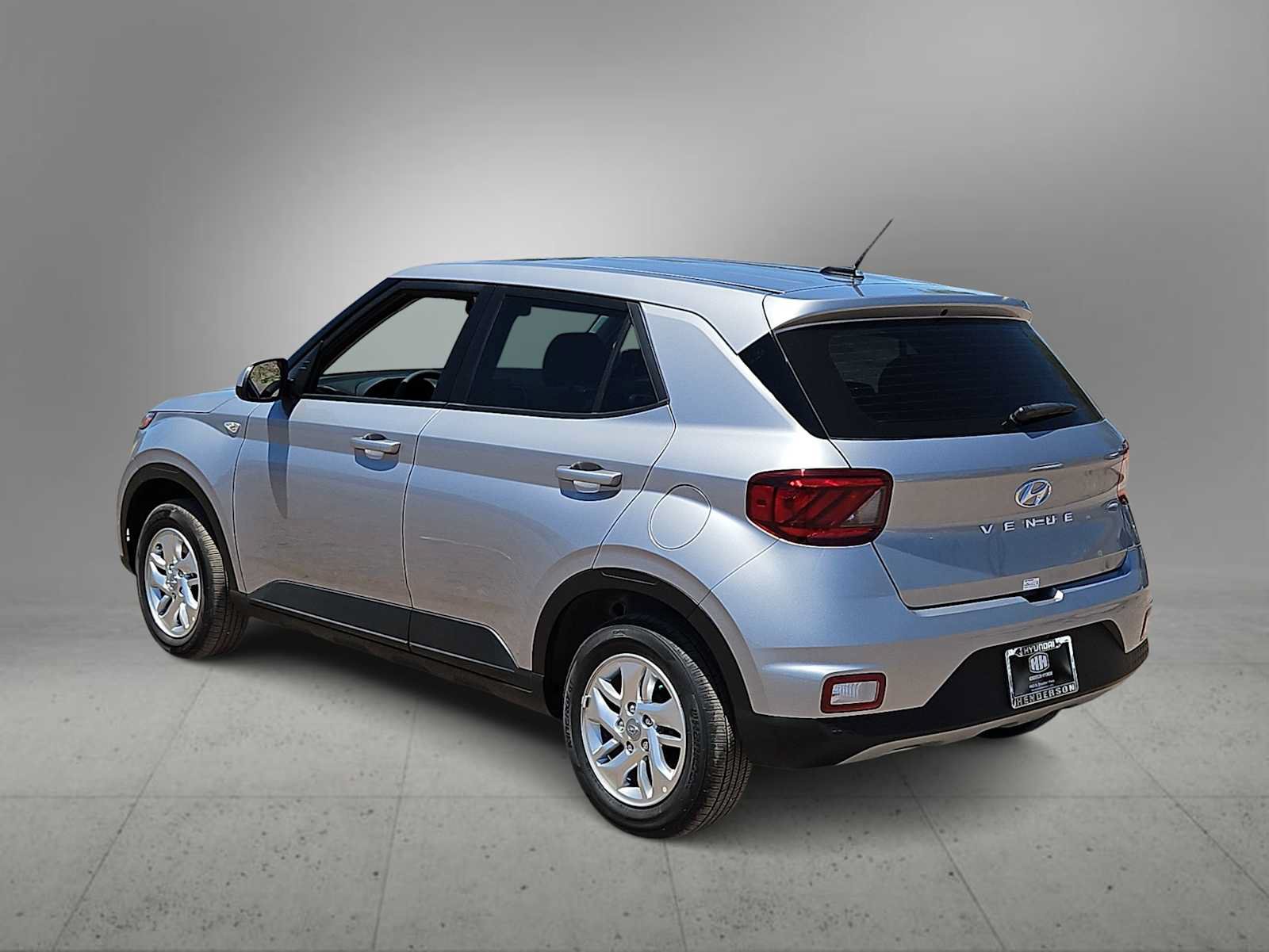 Certified 2026 Hyundai Venue SE FWD image 6