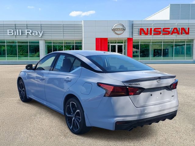 Used 2025 Nissan Altima 2.5 SR image 3