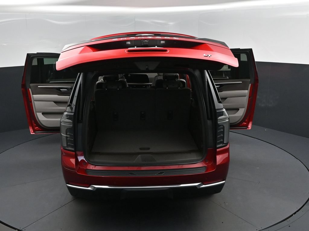 New 2026 Chevrolet Suburban LT w/ Comfort Package RWD image 48