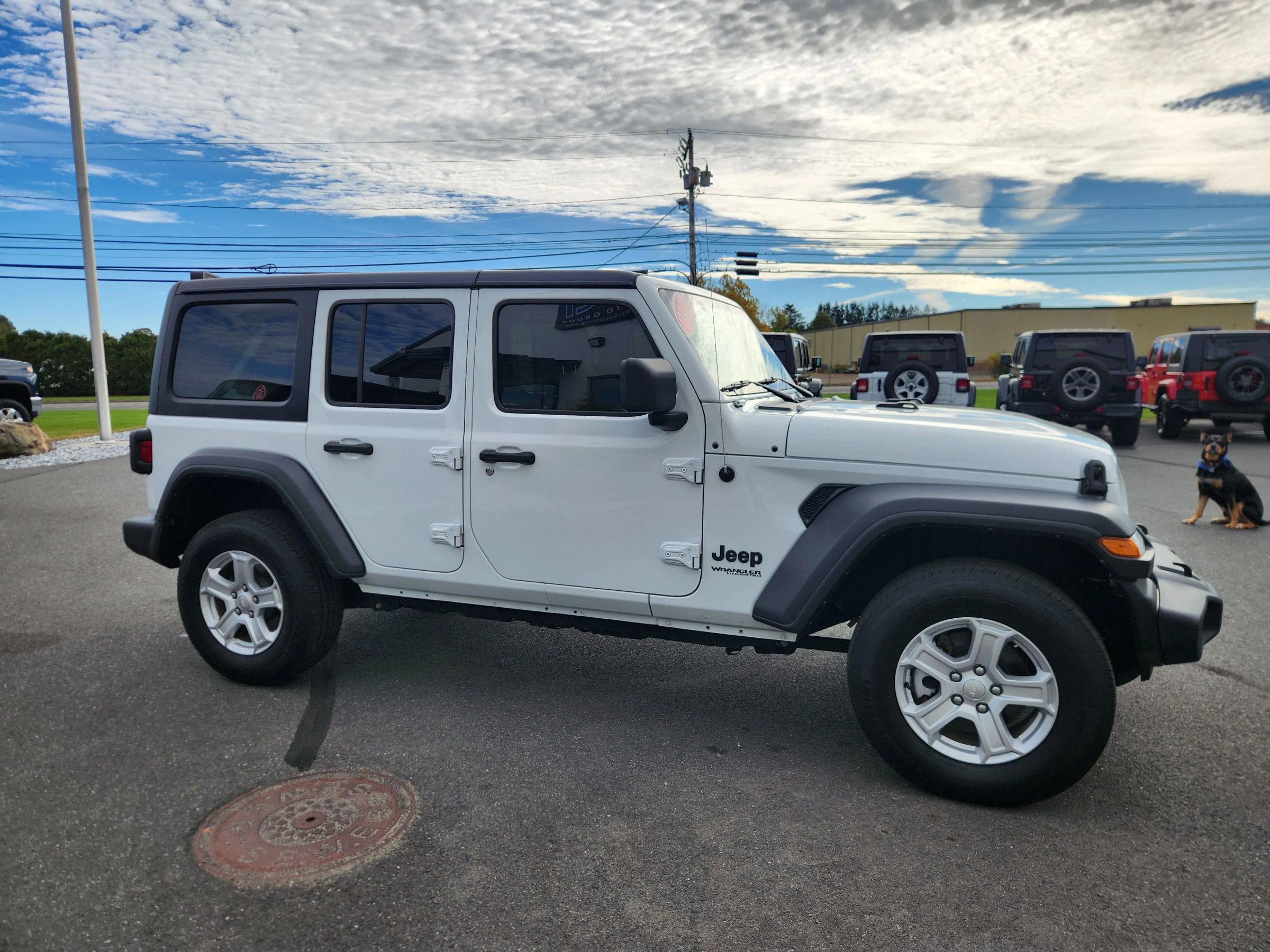 Used 2022 Jeep Wrangler Unlimited Sport image 20