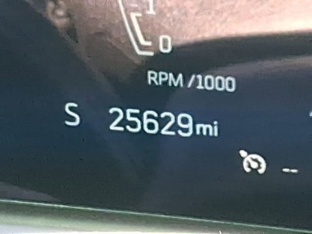 Used 2024 Cadillac XT4 Luxury w/ LPO, Floor Liner Package image 13