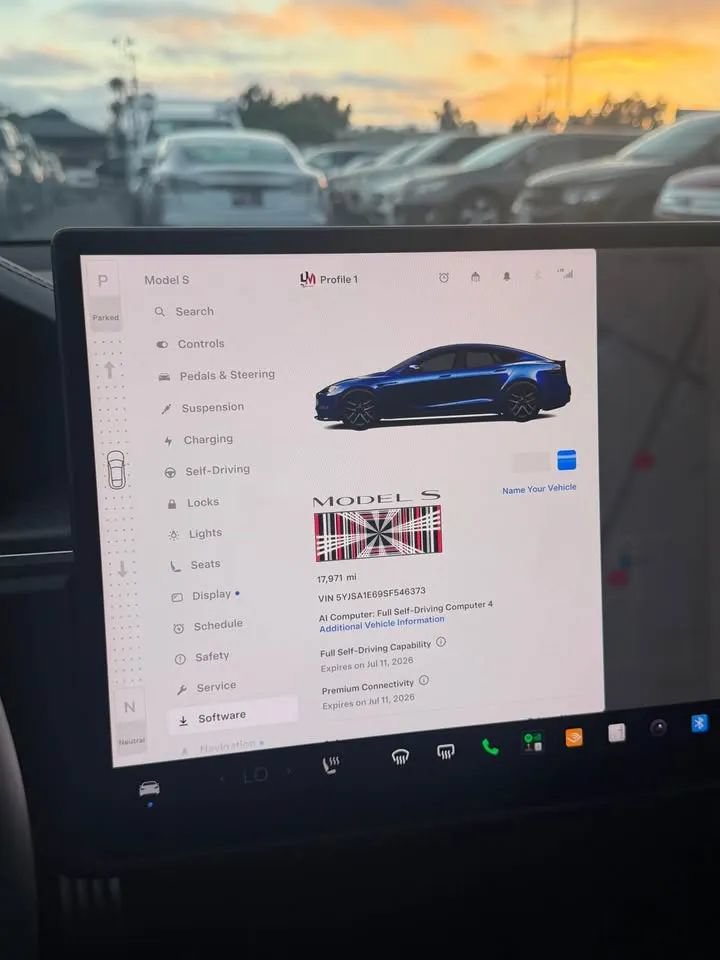 Used 2025 Tesla Model S Plaid AWD/4WD image 9