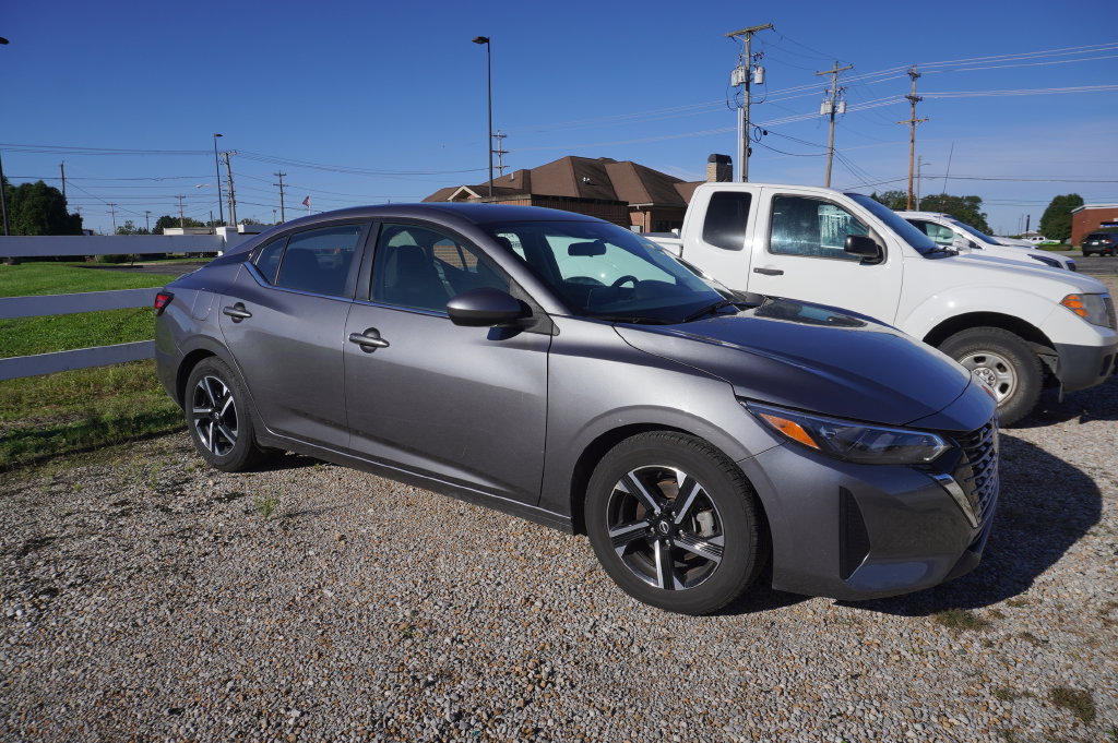 Used 2024 Nissan Sentra SV FWD image 10