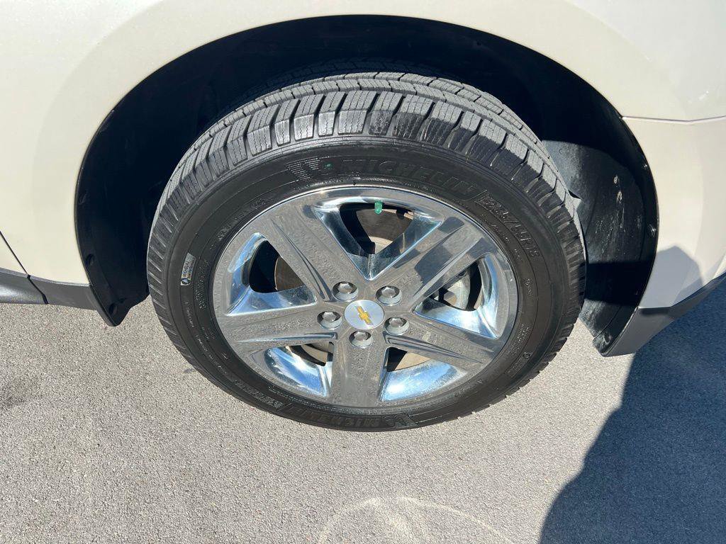 Used 2014 Chevrolet Equinox LTZ image 11