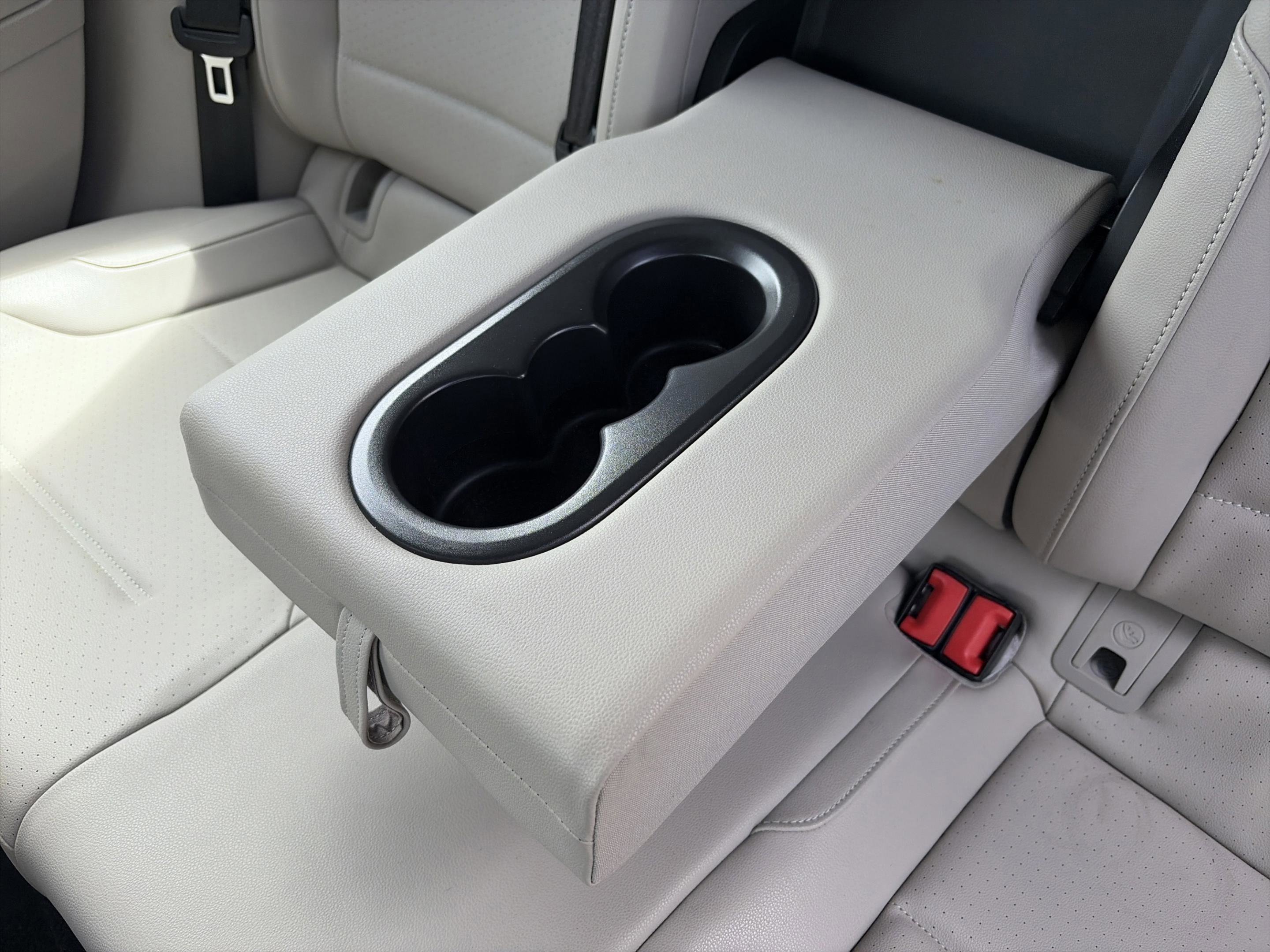 Used 2015 Volkswagen Golf TDI S image 21