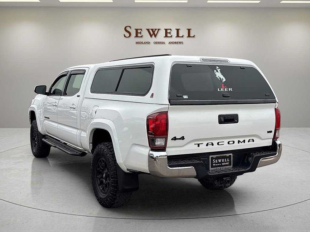 Used 2022 Toyota Tacoma SR5 w/ Black Out Package (TMS) AWD/4WD image 2
