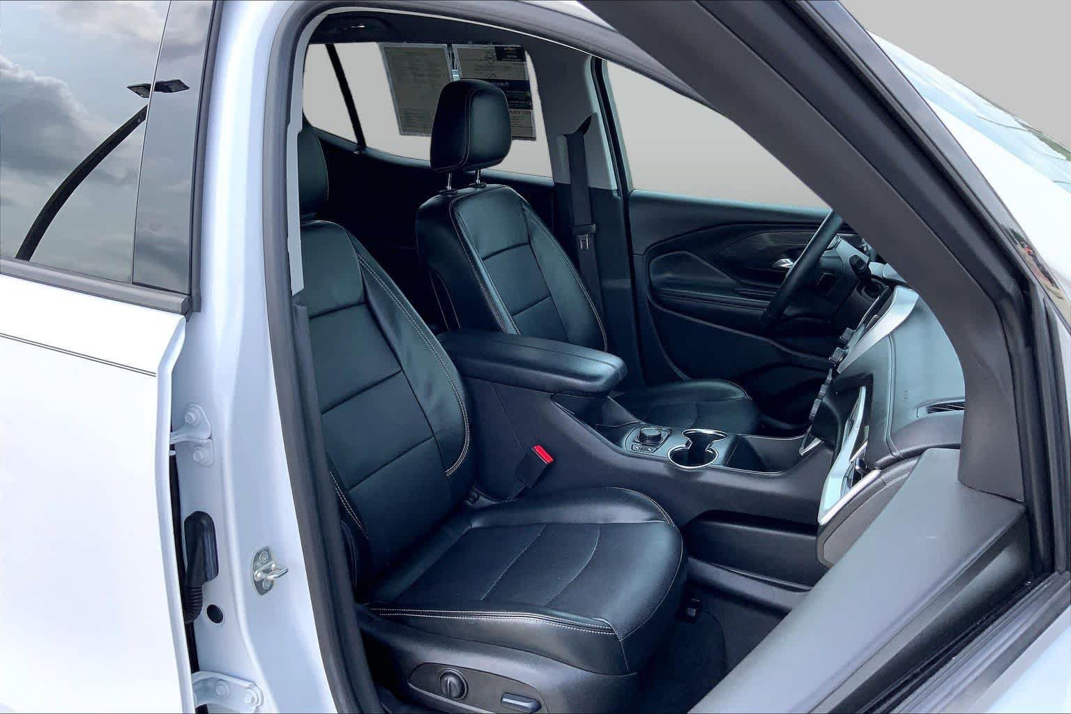 Certified 2023 GMC Terrain SLT w/ Elevation Edition FWD image 9