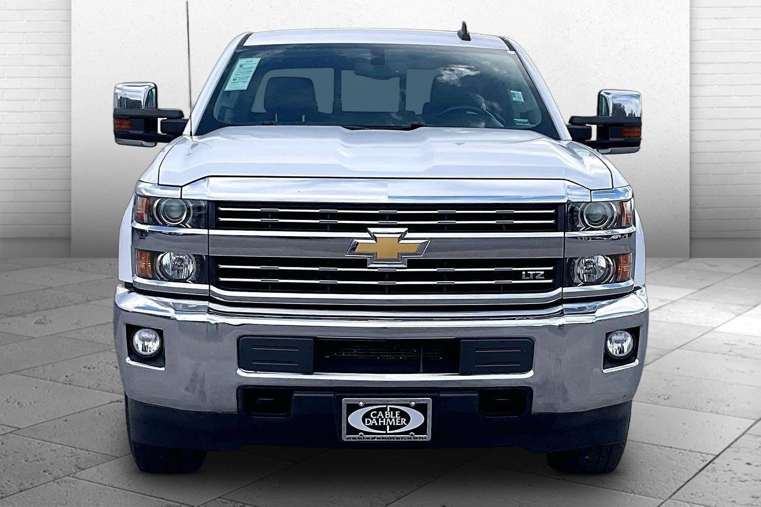 Used 2019 Chevrolet Silverado 2500 LTZ AWD/4WD image 2