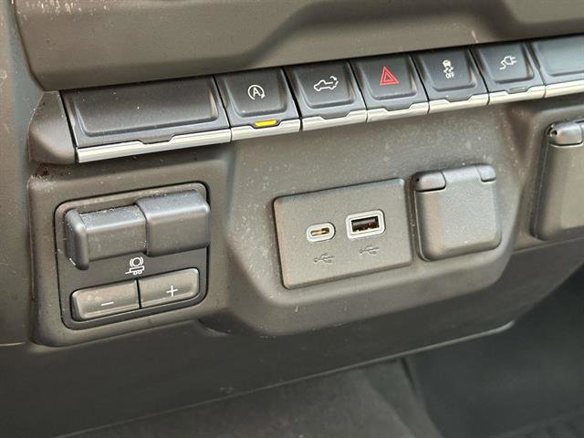 Used 2021 Chevrolet Silverado 1500 Custom w/ LPO, Dark Essentials Package AWD/4WD image 20
