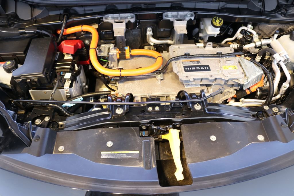 Used 2023 Nissan Ariya AWD image 42