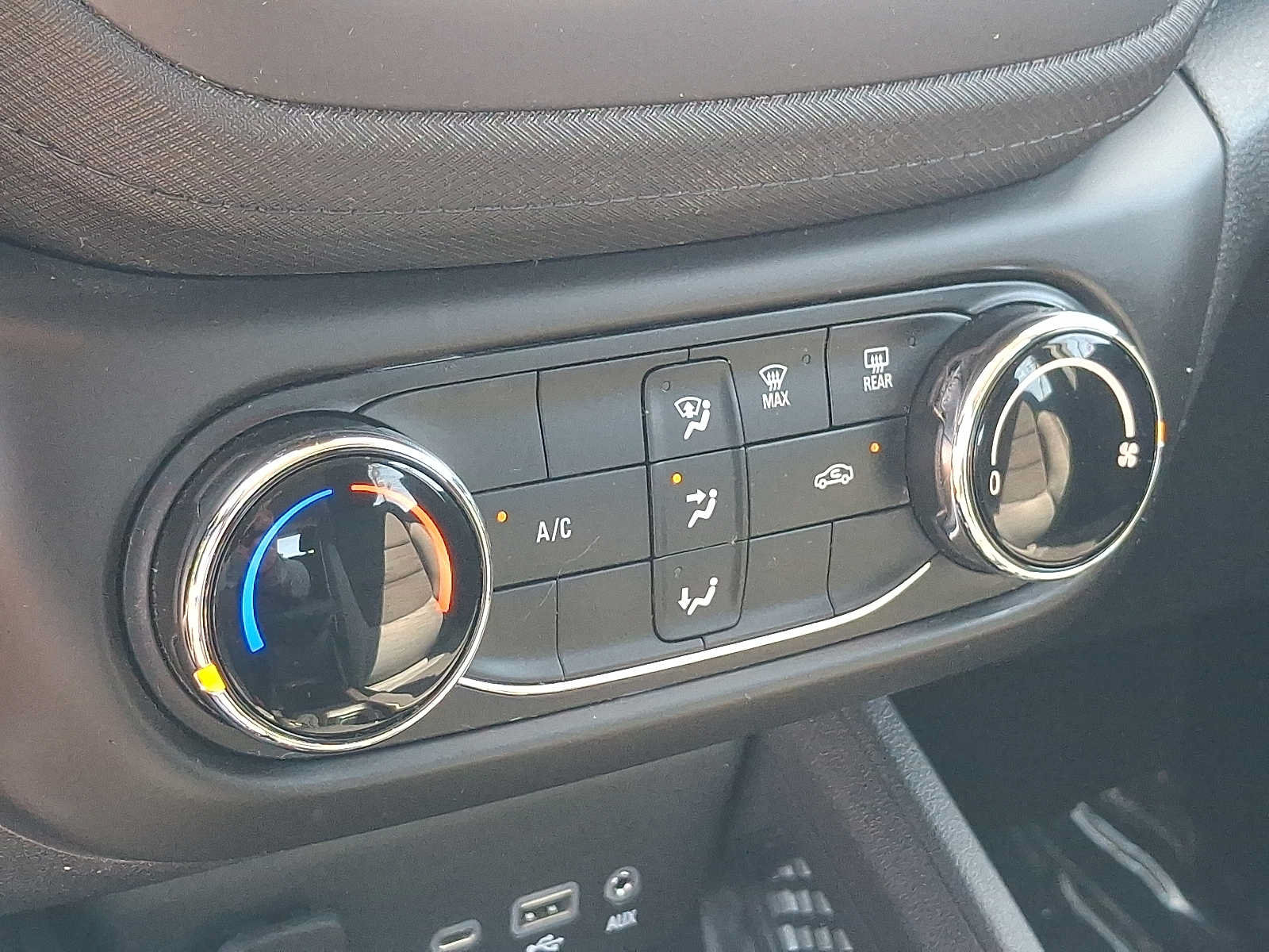 Used 2023 Chevrolet TrailBlazer LS AWD/4WD image 16