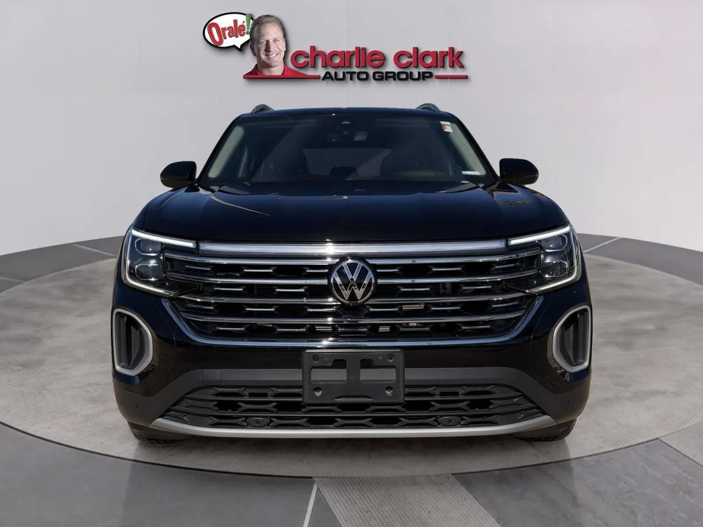 Used 2024 Volkswagen Atlas SEL AWD/4WD image 6