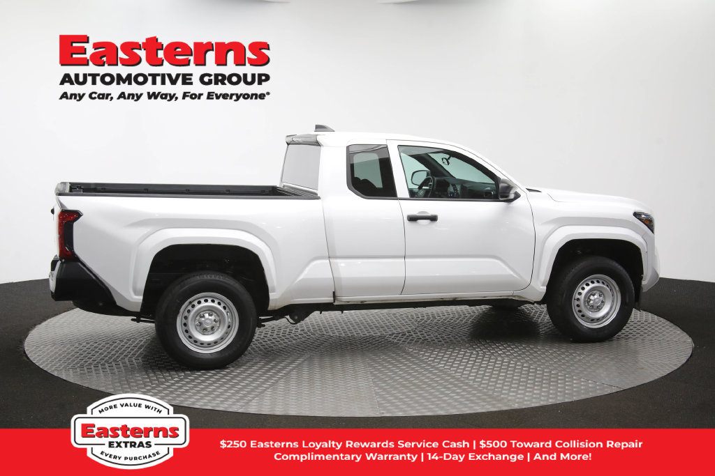 Used 2024 Toyota Tacoma SR RWD image 40