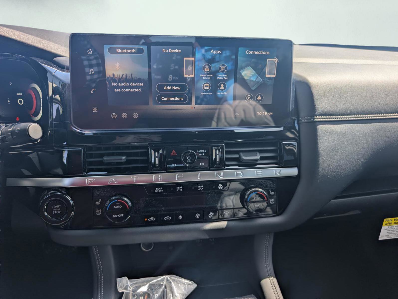 New 2026 Nissan Pathfinder Platinum AWD/4WD image 9