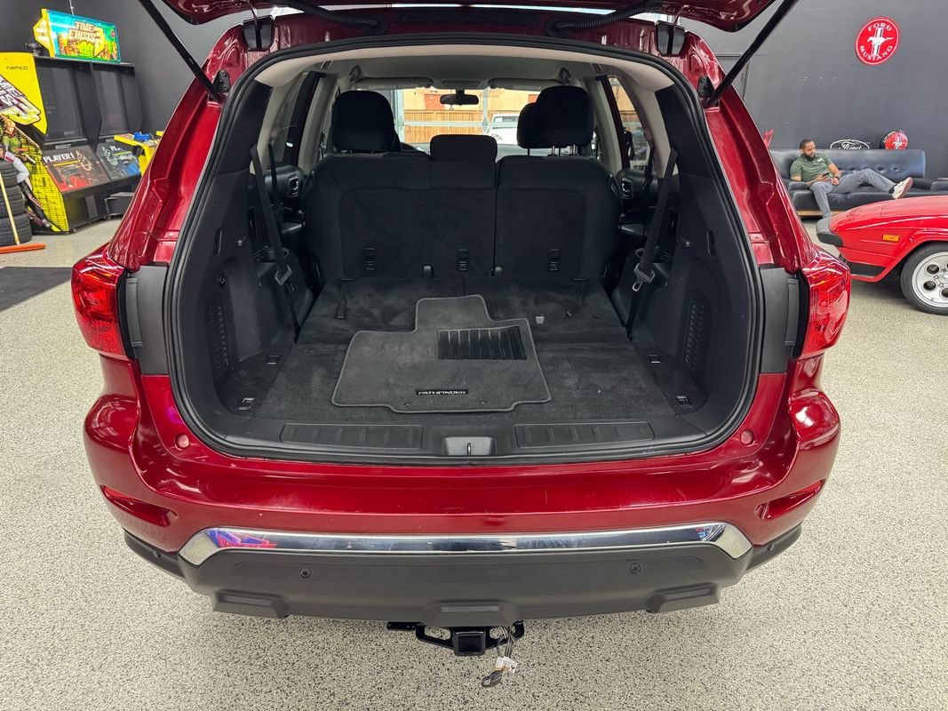 Used 2018 Nissan Pathfinder S AWD/4WD image 17