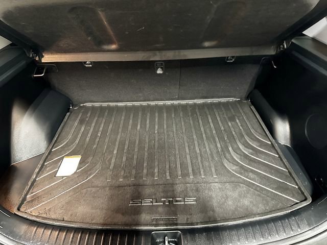 Used 2023 Kia Seltos SX AWD/4WD image 29