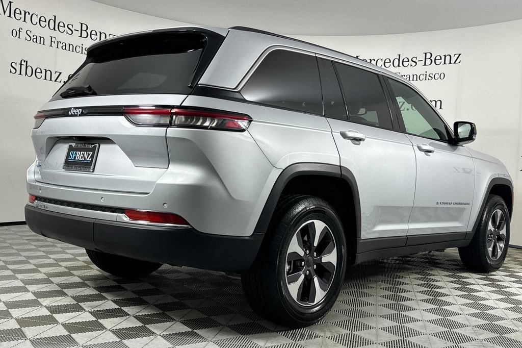 Used 2024 Jeep Grand Cherokee Limited 4xe AWD/4WD image 4