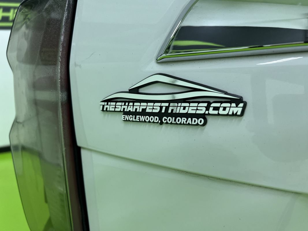 Used 2022 Chevrolet Suburban Premier AWD/4WD image 12