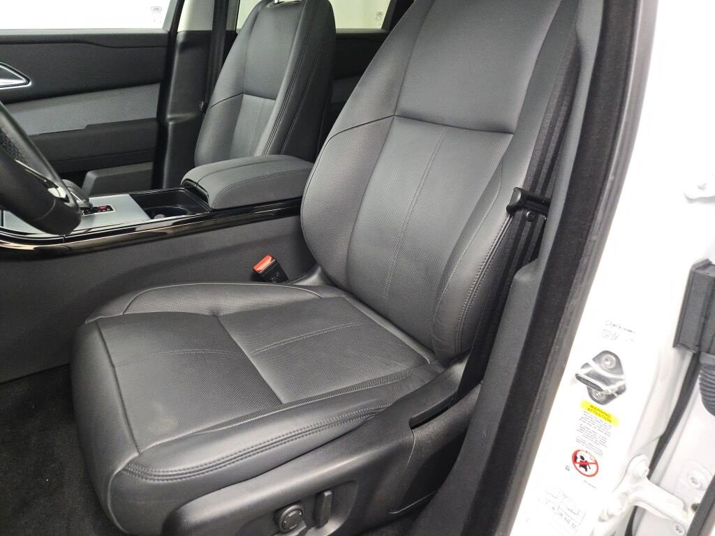 Used 2024 Land Rover Range Rover Velar S image 27