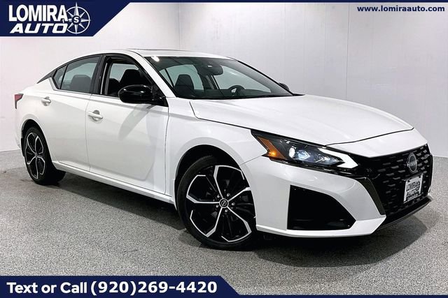 Used 2023 Nissan Altima 2.5 SR image 1