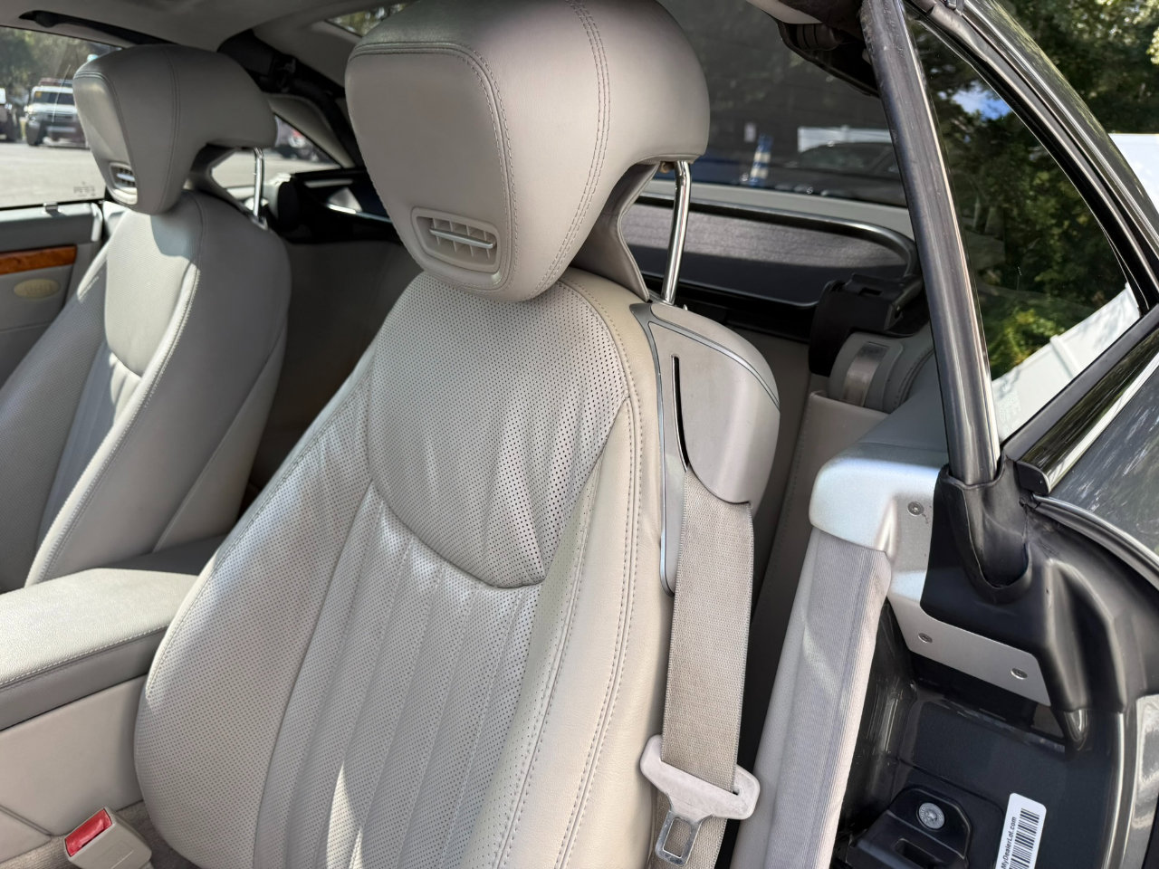 Used 2012 Mercedes-Benz SL 550 image 35