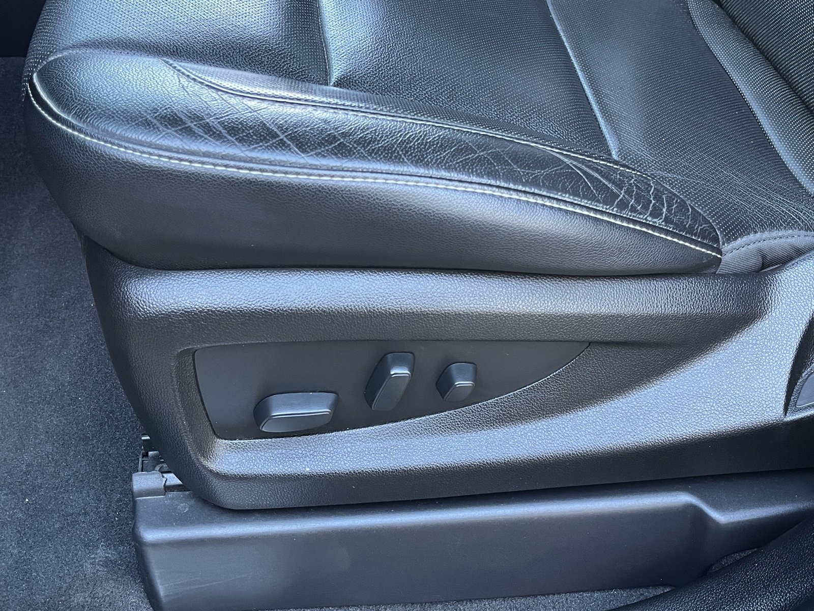 Used 2019 Chevrolet Tahoe Premier w/ RST 6.2L Performance Edition image 19