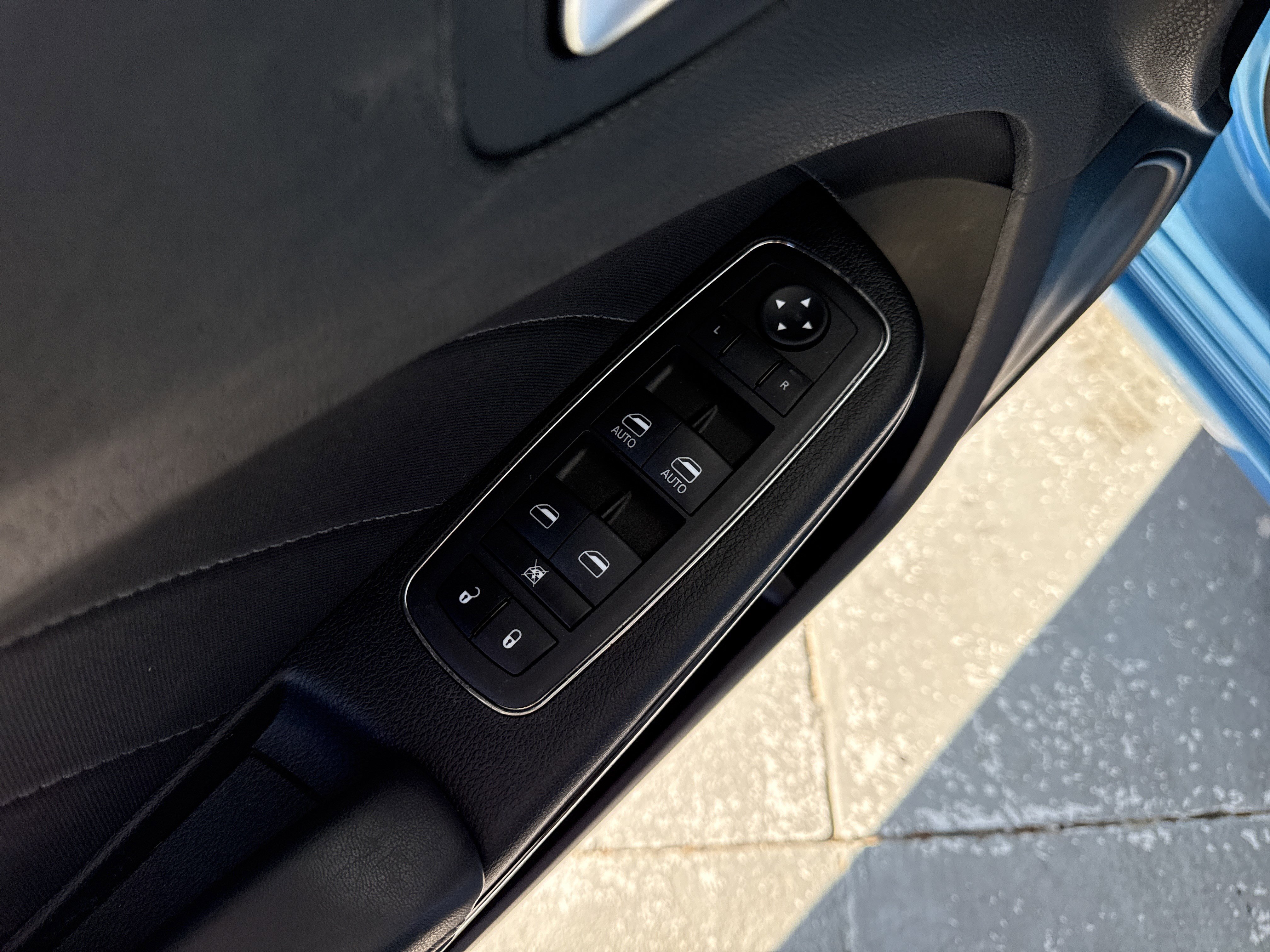 Used 2023 Dodge Charger SXT w/ Blacktop Package image 14