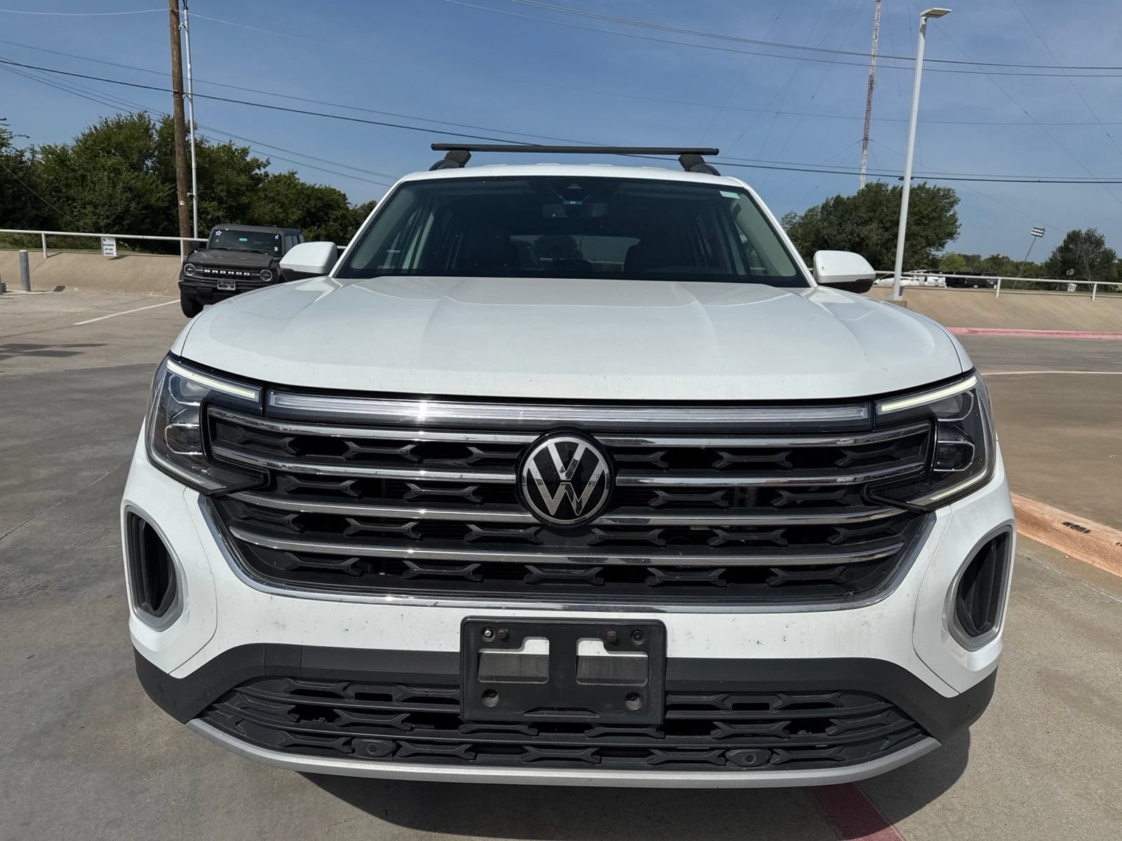 Used 2024 Volkswagen Atlas SE FWD image 8