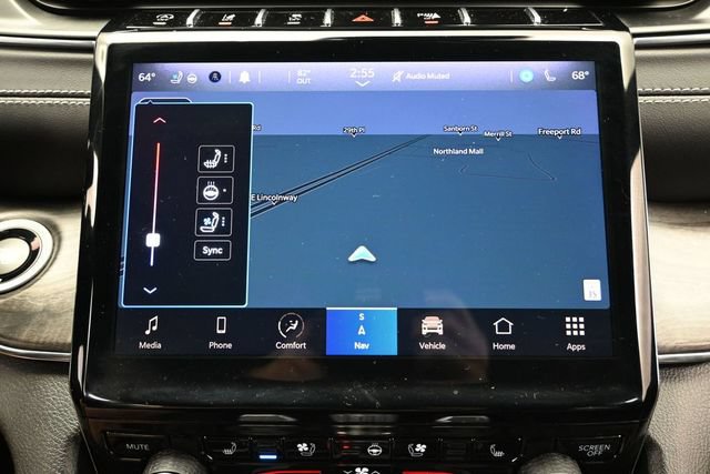Used 2023 Jeep Grand Cherokee Overland AWD/4WD image 38