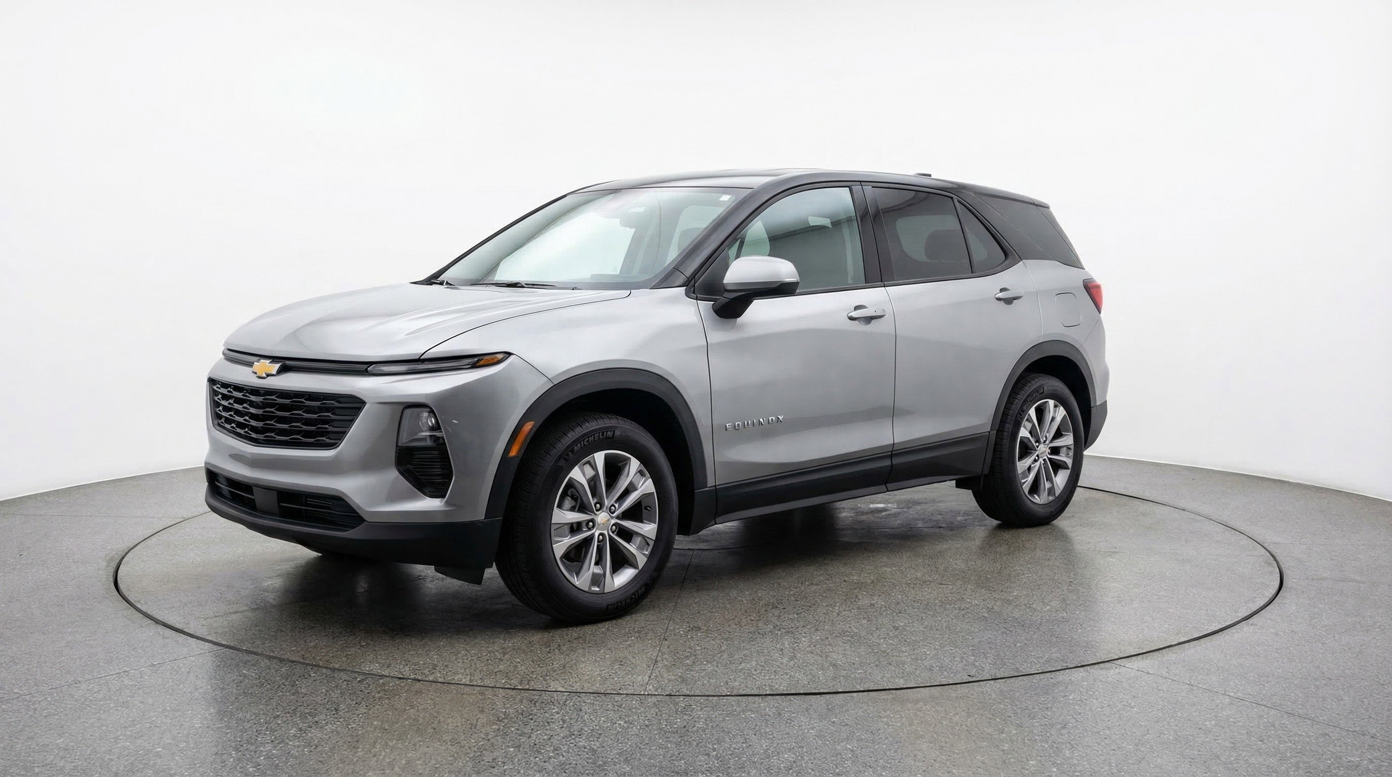 Used 2025 Chevrolet Equinox LT image 3