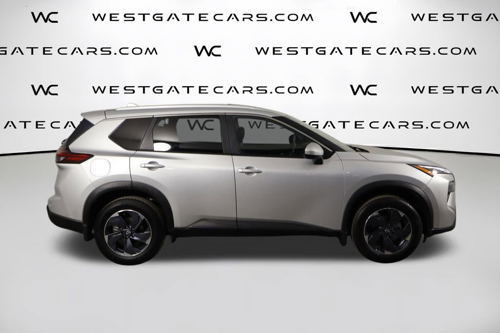 Used 2024 Nissan Rogue SV w/ SV Premium Package image 50