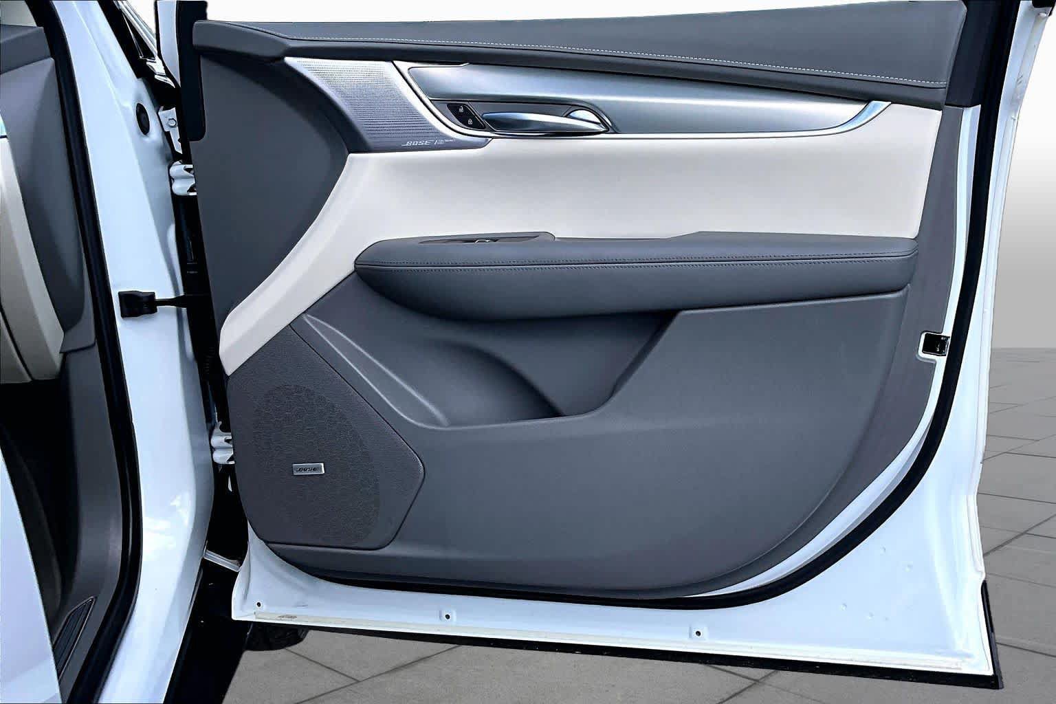 Used 2020 Cadillac XT5 Premium Luxury FWD image 27