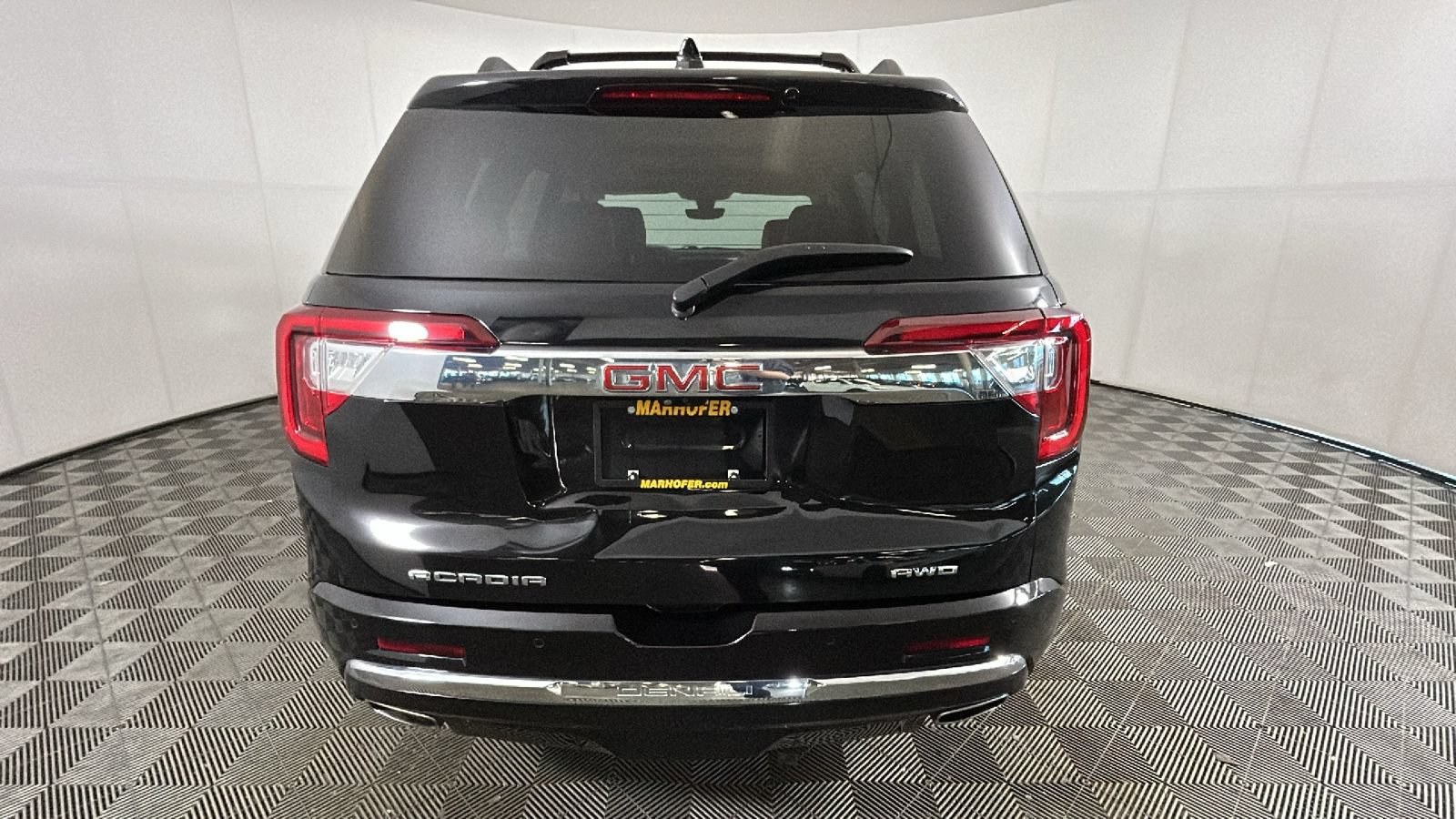 Used 2023 GMC Acadia Denali w/ Black Diamond Edition AWD/4WD video 4