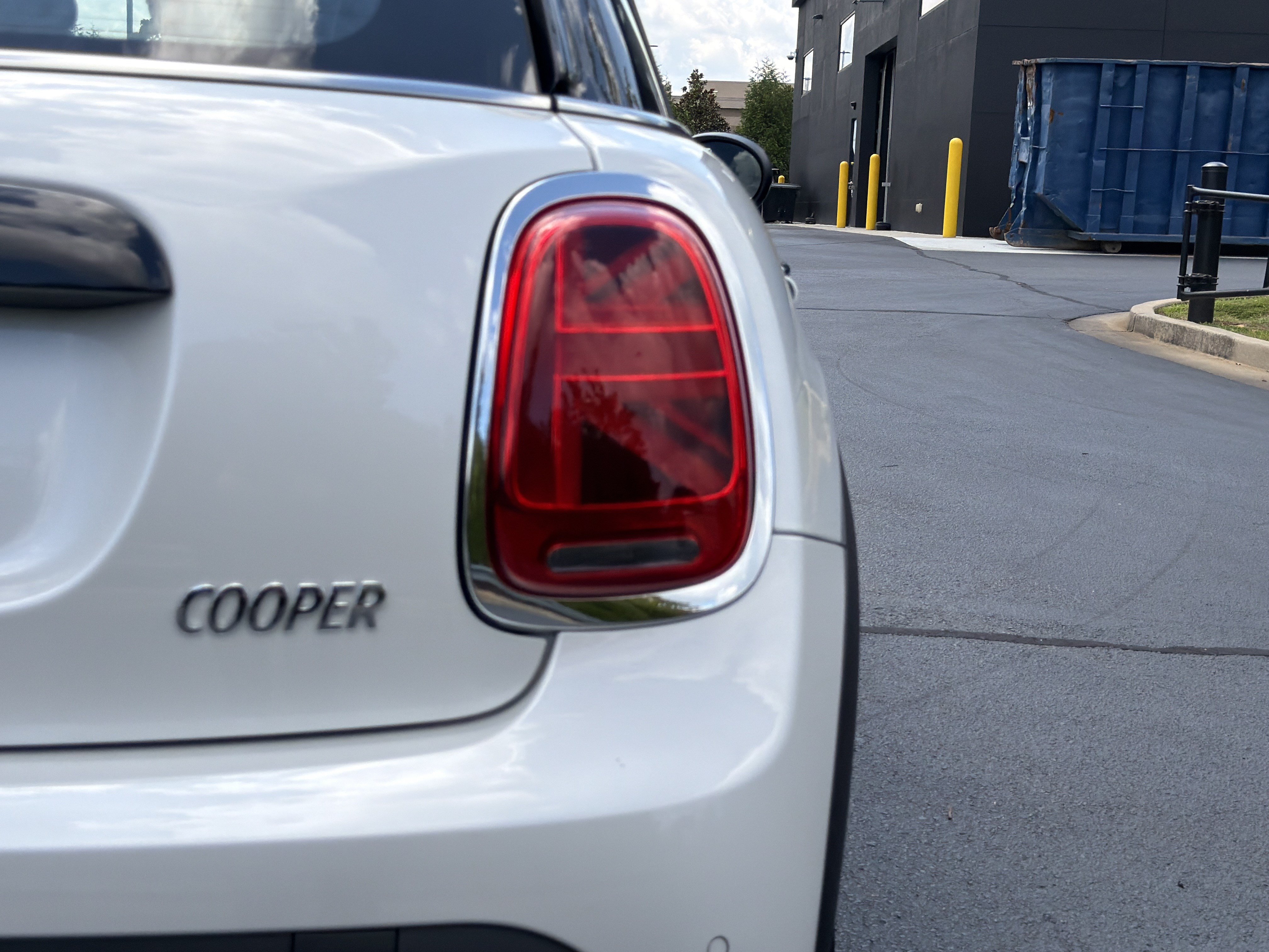 Used 2024 MINI Cooper 4-Door Hardtop FWD image 46