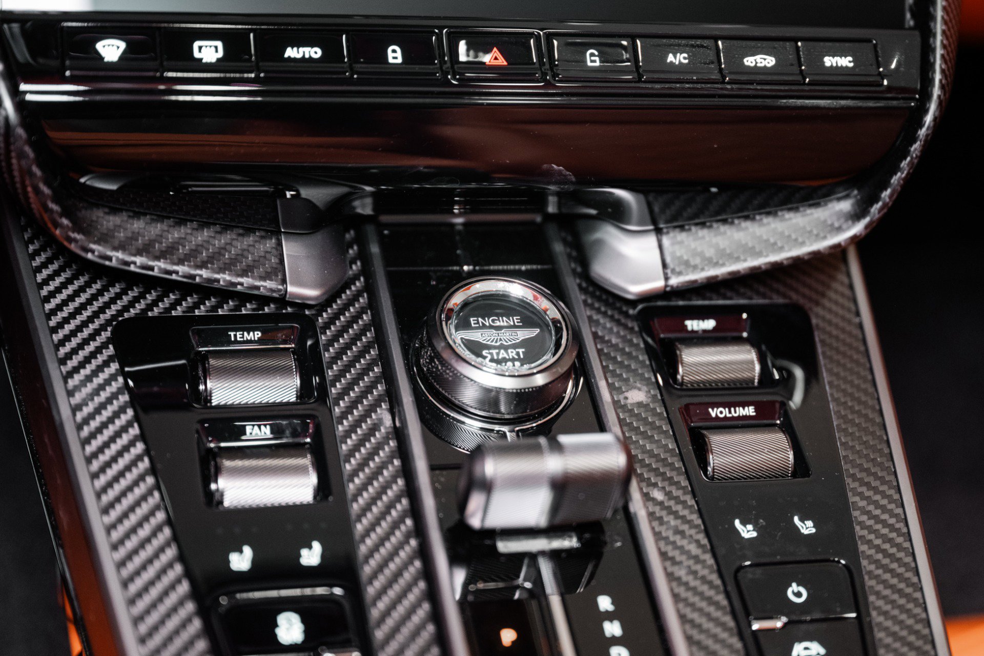 New 2026 Aston Martin Vanquish Convertible image 32