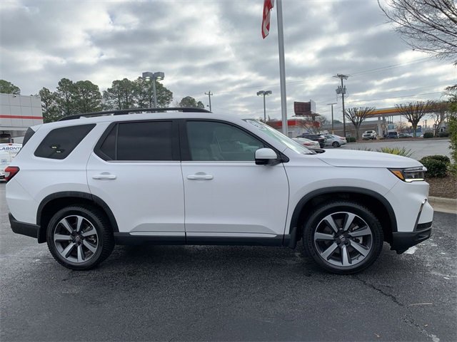 Used 2023 Honda Pilot Elite image 9